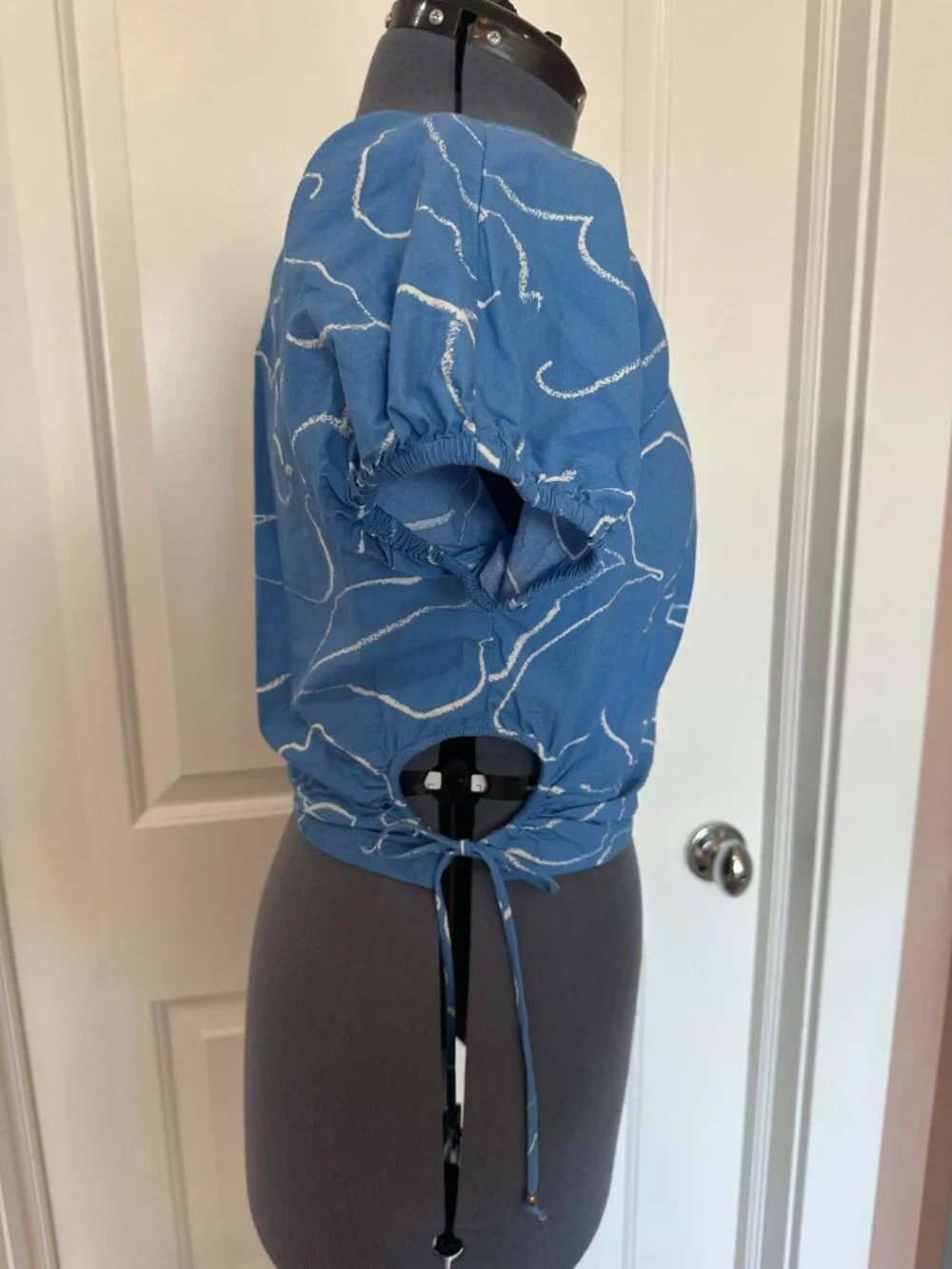 Madewell Poplin Puff-Sleeve Cutout Crop Top – Size Small